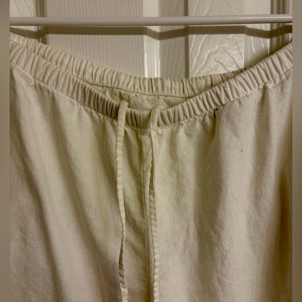 Women’s Cream stretch Pants - Picture 3 of 4